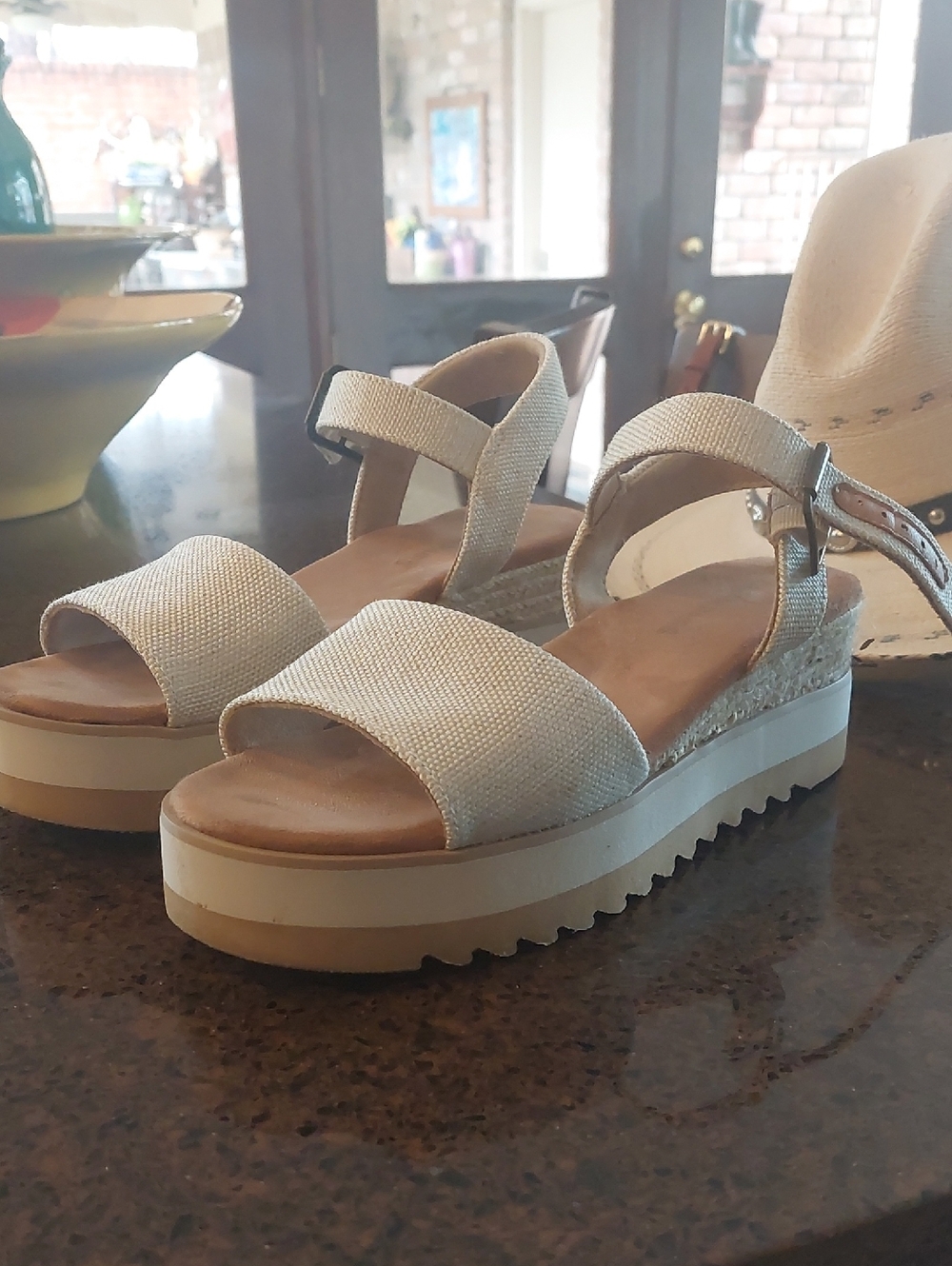Dream Pairs Cream Platform Sandals with Ankle Strap
